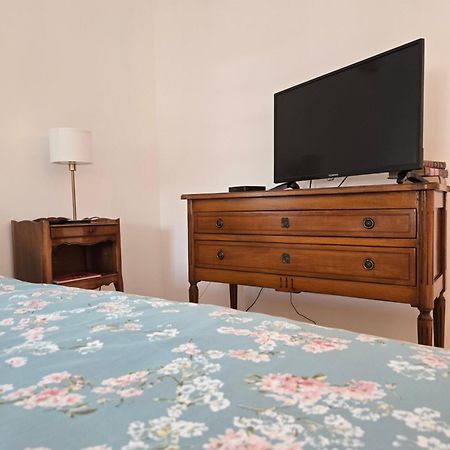 La Tour Noble Bed and Breakfast Saint-Saturnin  Εξωτερικό φωτογραφία