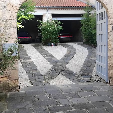 La Tour Noble Bed and Breakfast Saint-Saturnin  Εξωτερικό φωτογραφία