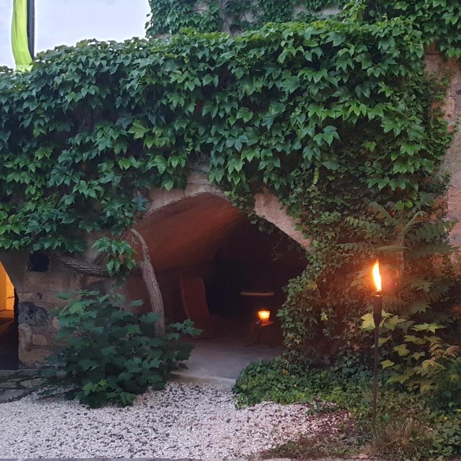 La Tour Noble Bed and Breakfast Saint-Saturnin  Εξωτερικό φωτογραφία